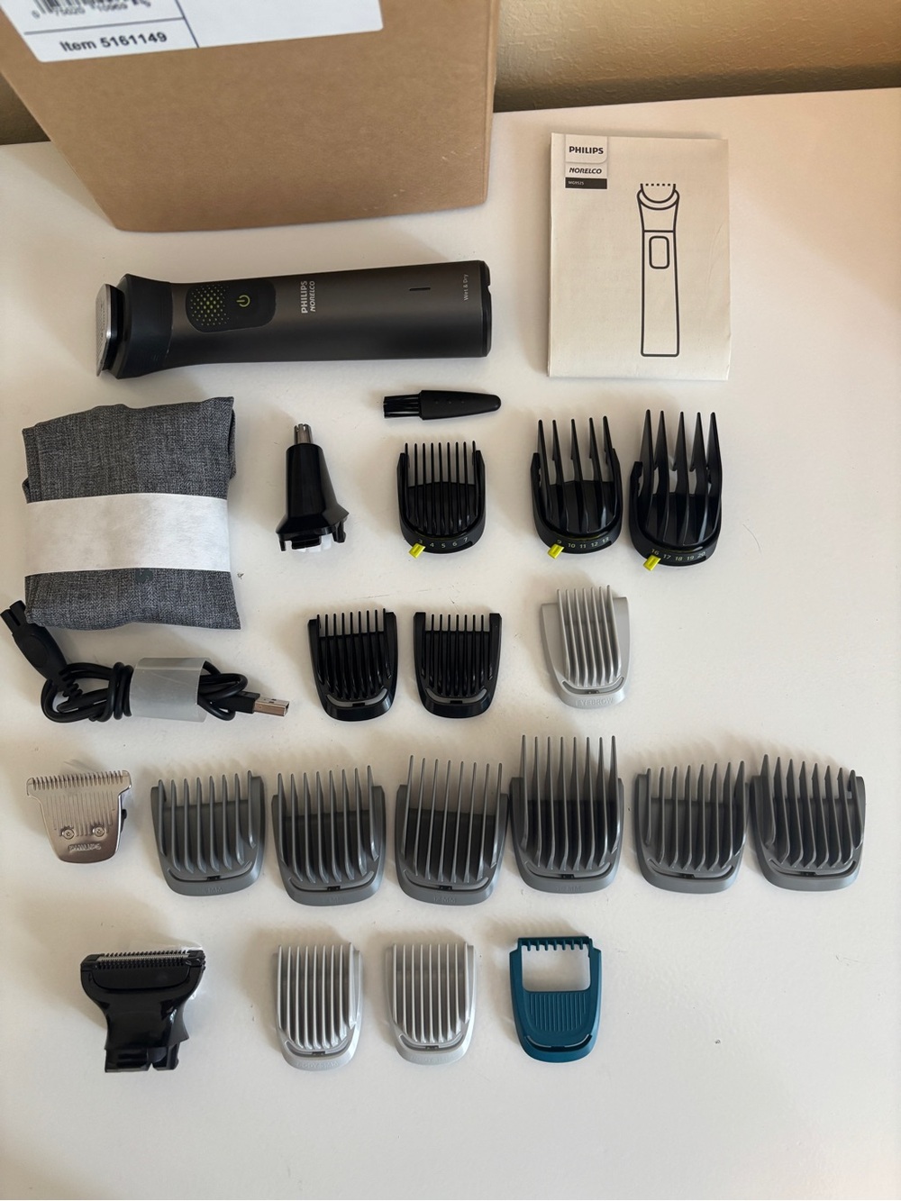 Philips Norelco - All-in-one Trimmer/Multigroomer MG9525/40 - Preowned - Picture 4 of 7